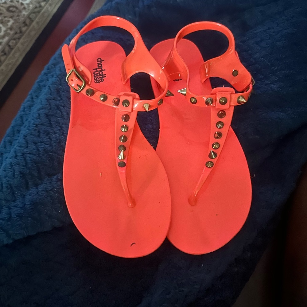 Charlotte russe Tstrap Sandals size 39 new